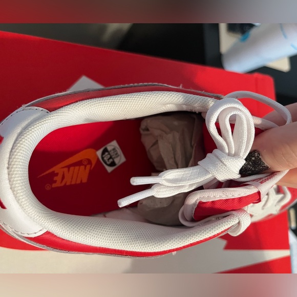 Nike Dunk Low Championship Red - Picture 2 of 3